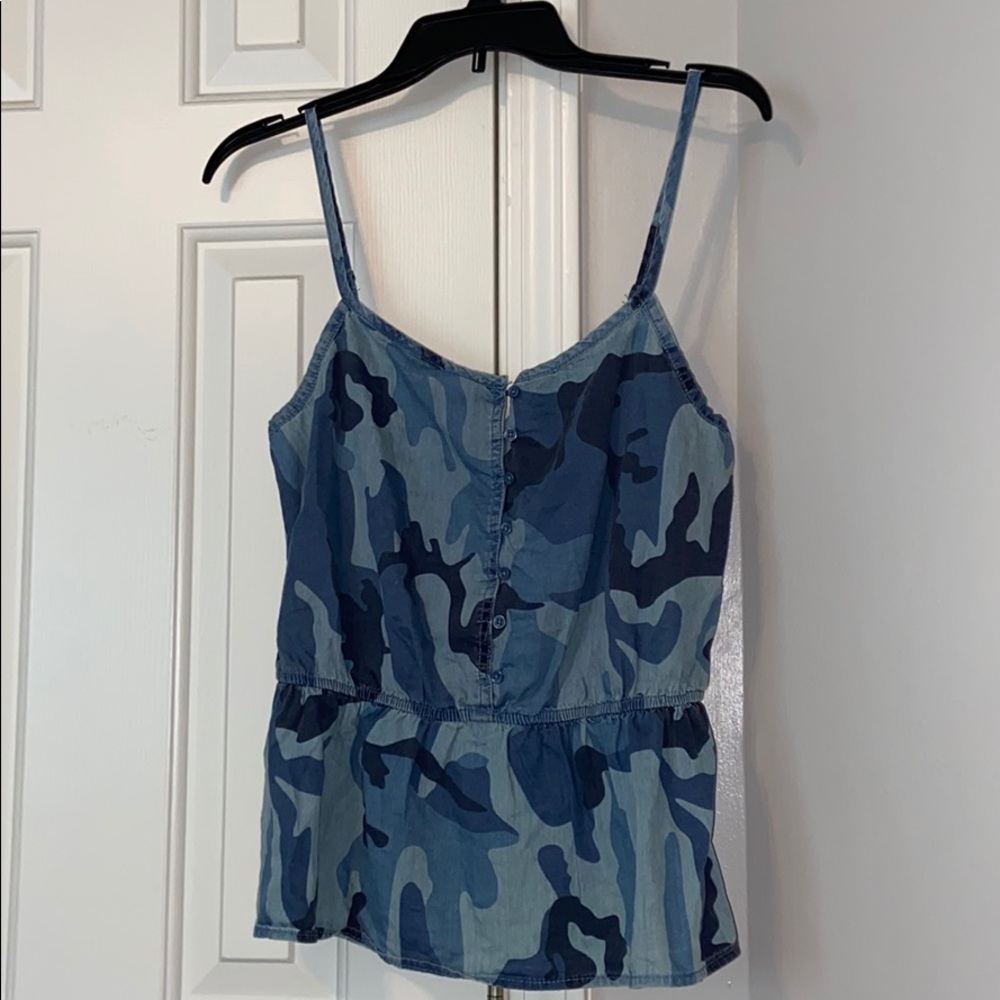 ARIZONA JEAN COMPANY BLUE CAMO TANK TOP